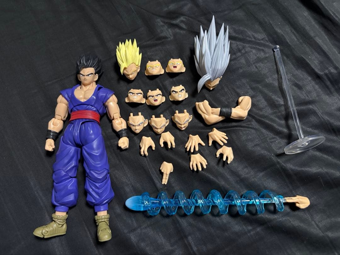 S.H.Figuarts アルティメット悟飯 SUPER HERO