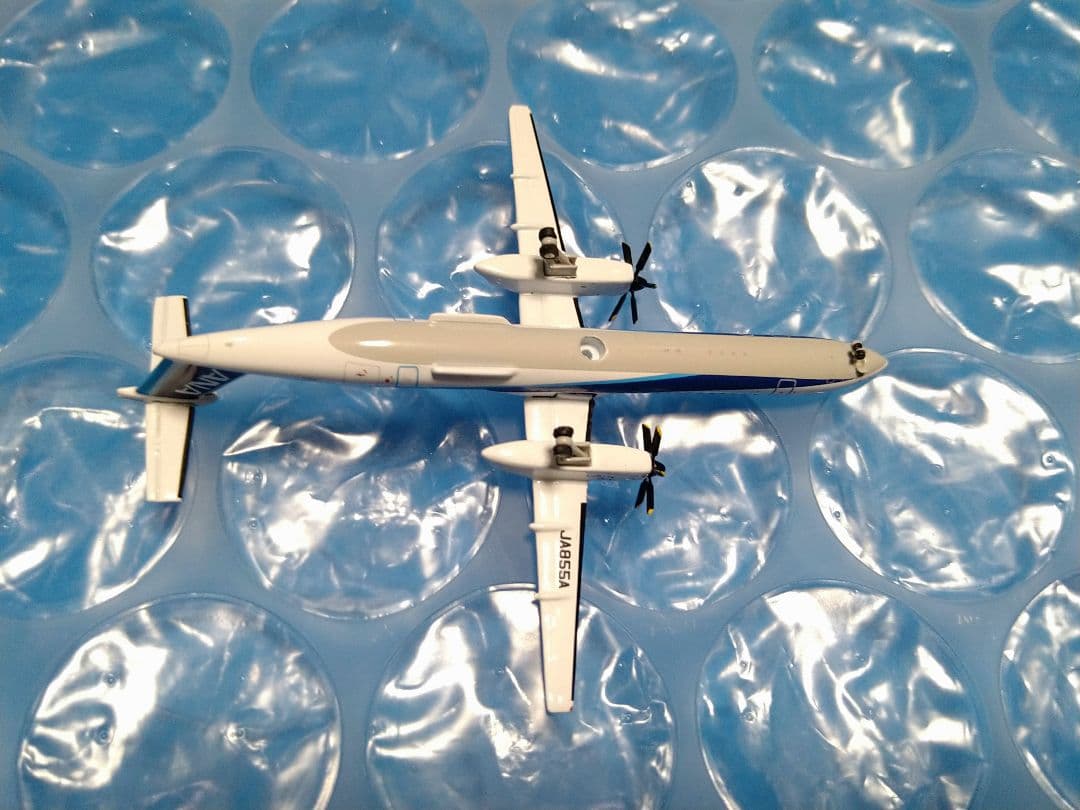 ANA全日空　DHC-8-402Q Dash 8 JA855A 1/400