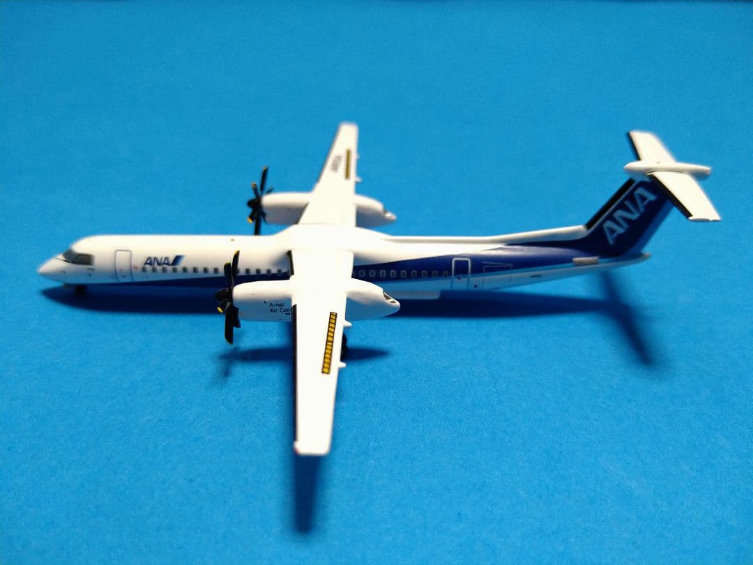 ANA全日空　DHC-8-402Q Dash 8 JA855A 1/400