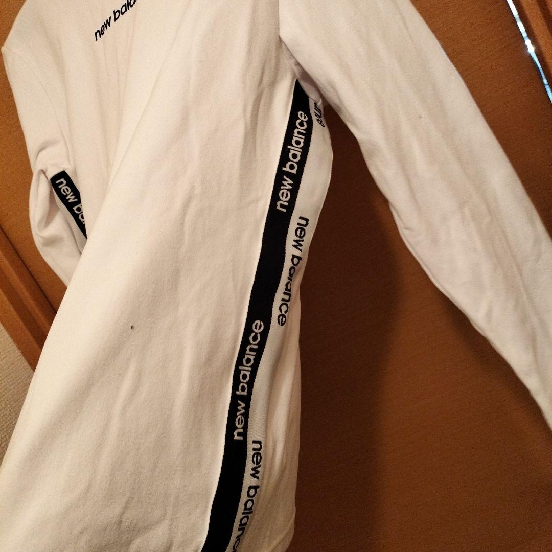 新品未使用2025年制new balance モックネックシャツ ホワイト即購入