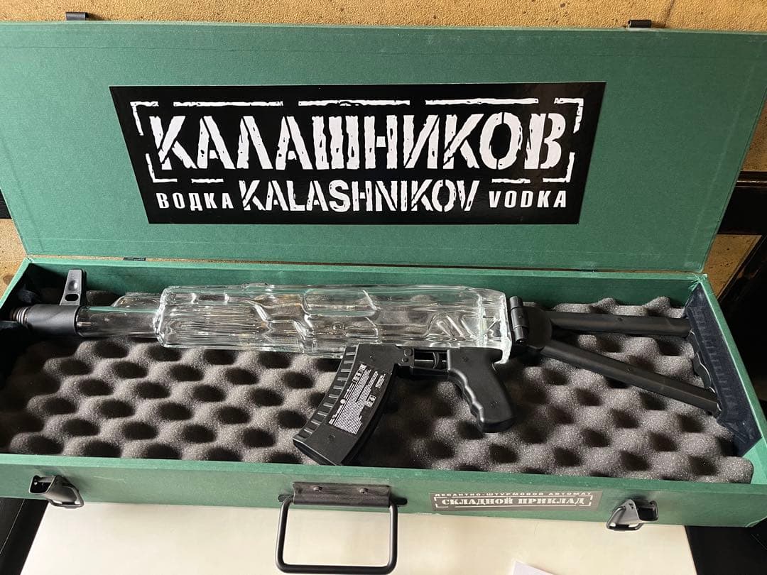 ラドガジャパン　カラシニコフウォッカ　空ビン