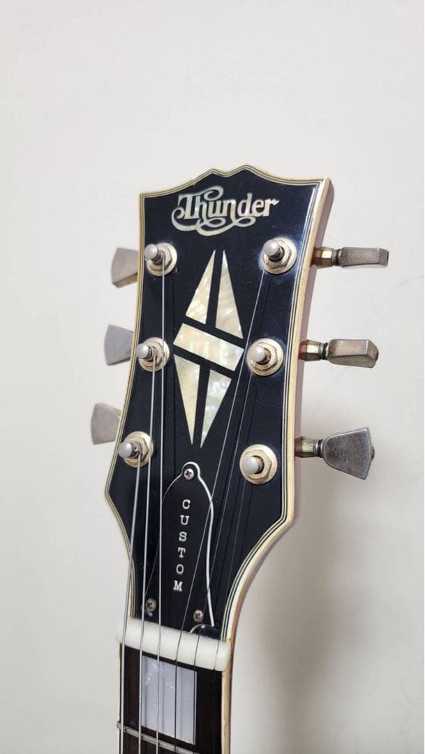 希少 Thunder サンダー 木曽鈴木 レスポールカスタム エレキギター