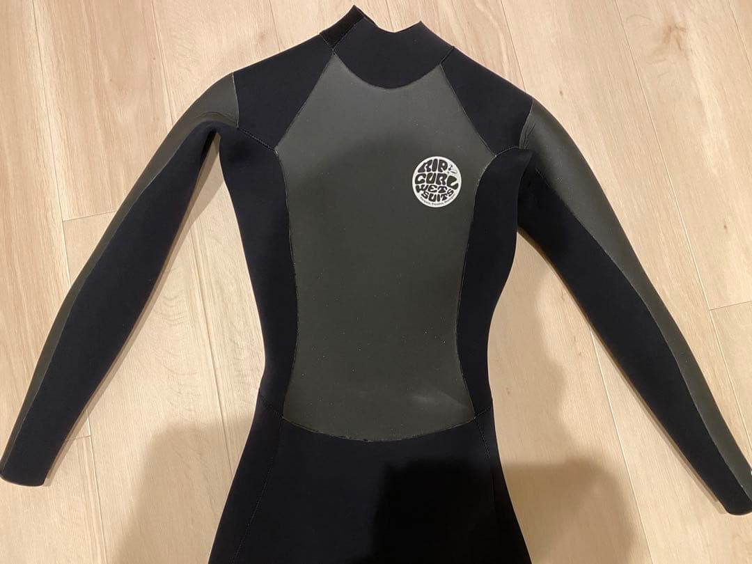 MLサイズ リップカール レディース セミドライ 5/3mm