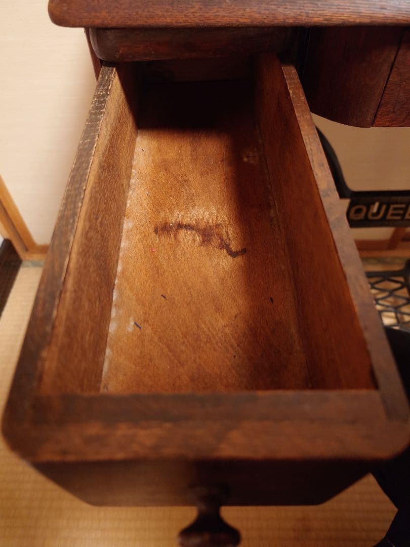 昭和レトロ QUEEN アンティークミシンテーブル
