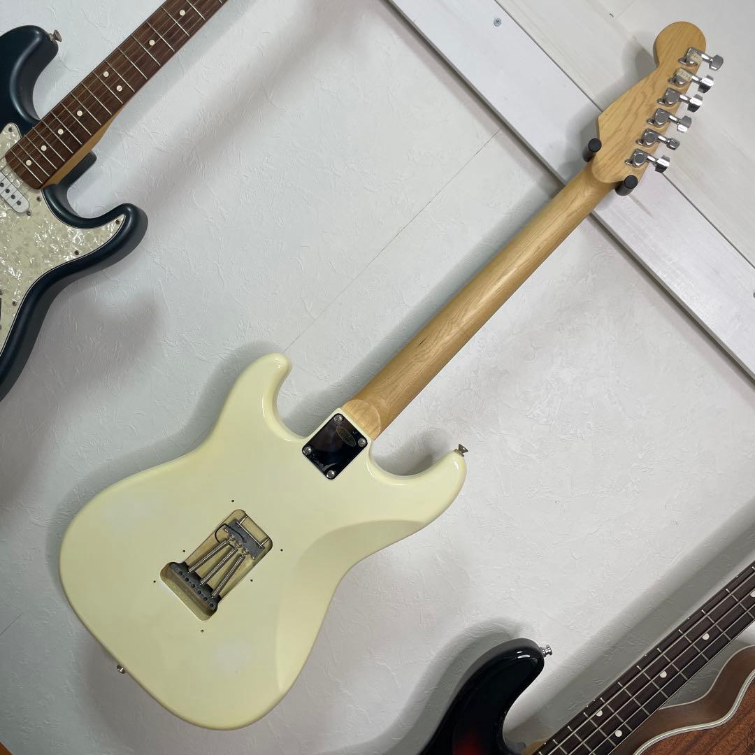 BUSKER`S ストラト エレキ ギター ホワイト 白 バスカーズ