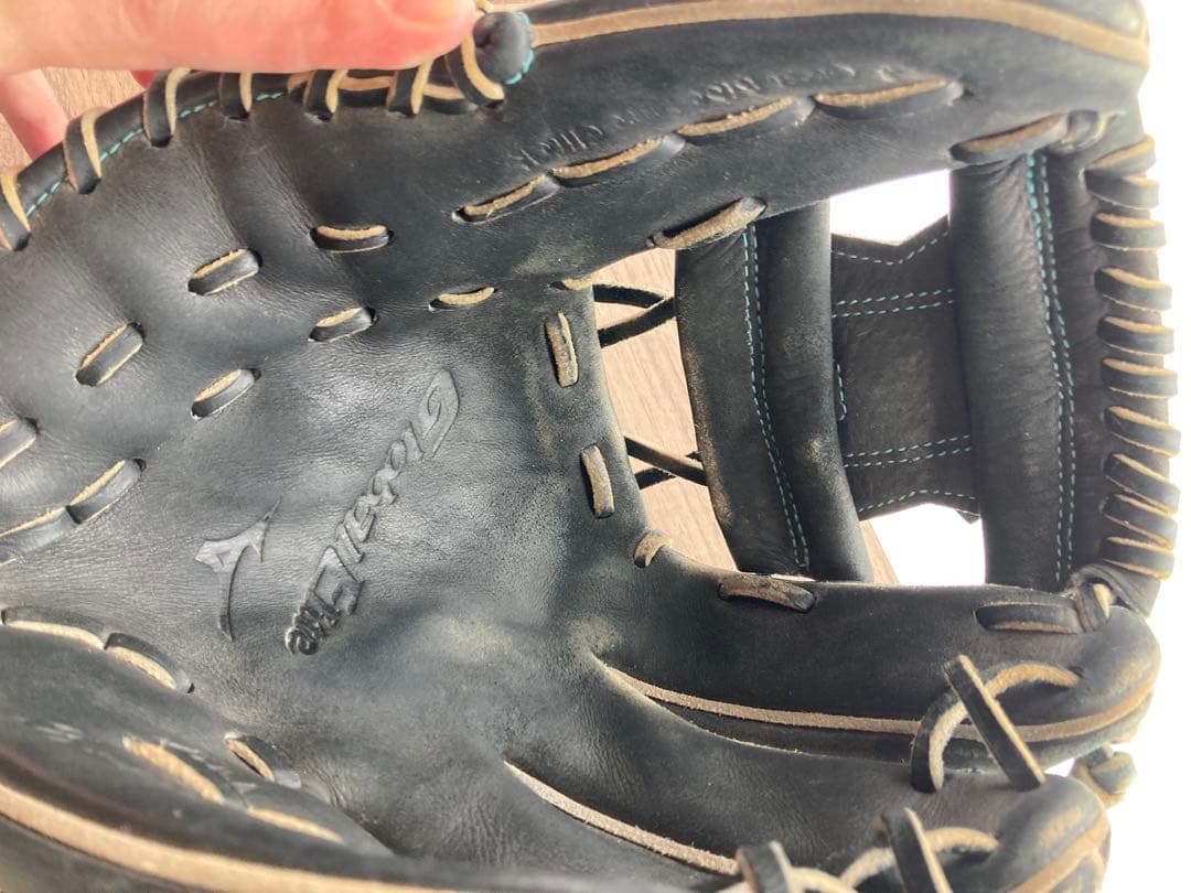 Mizuno Global Elite 軟式グローブ