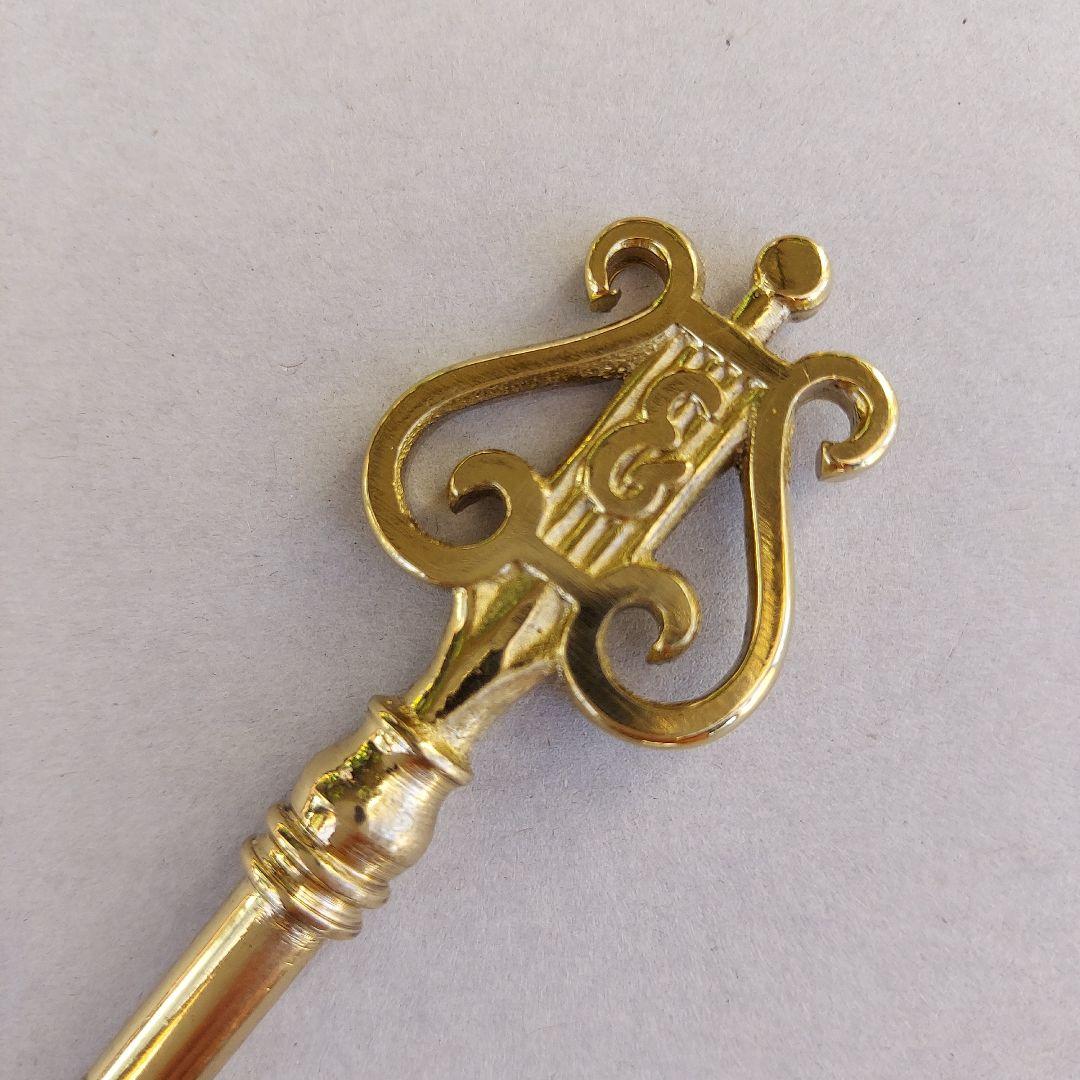 STEINWAY & SONS　グランドピアノの鍵