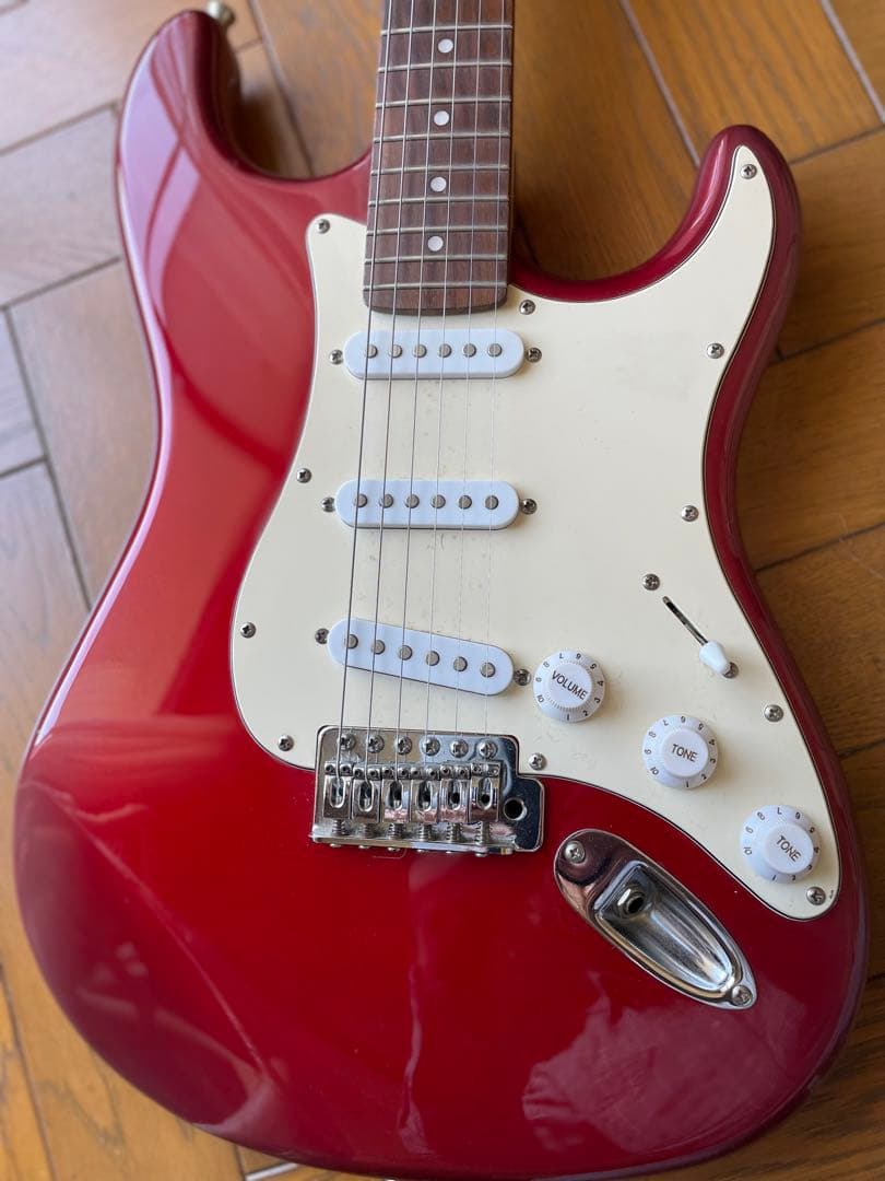 Bacchas ユニバーサルシリーズ　ストラトタイプ