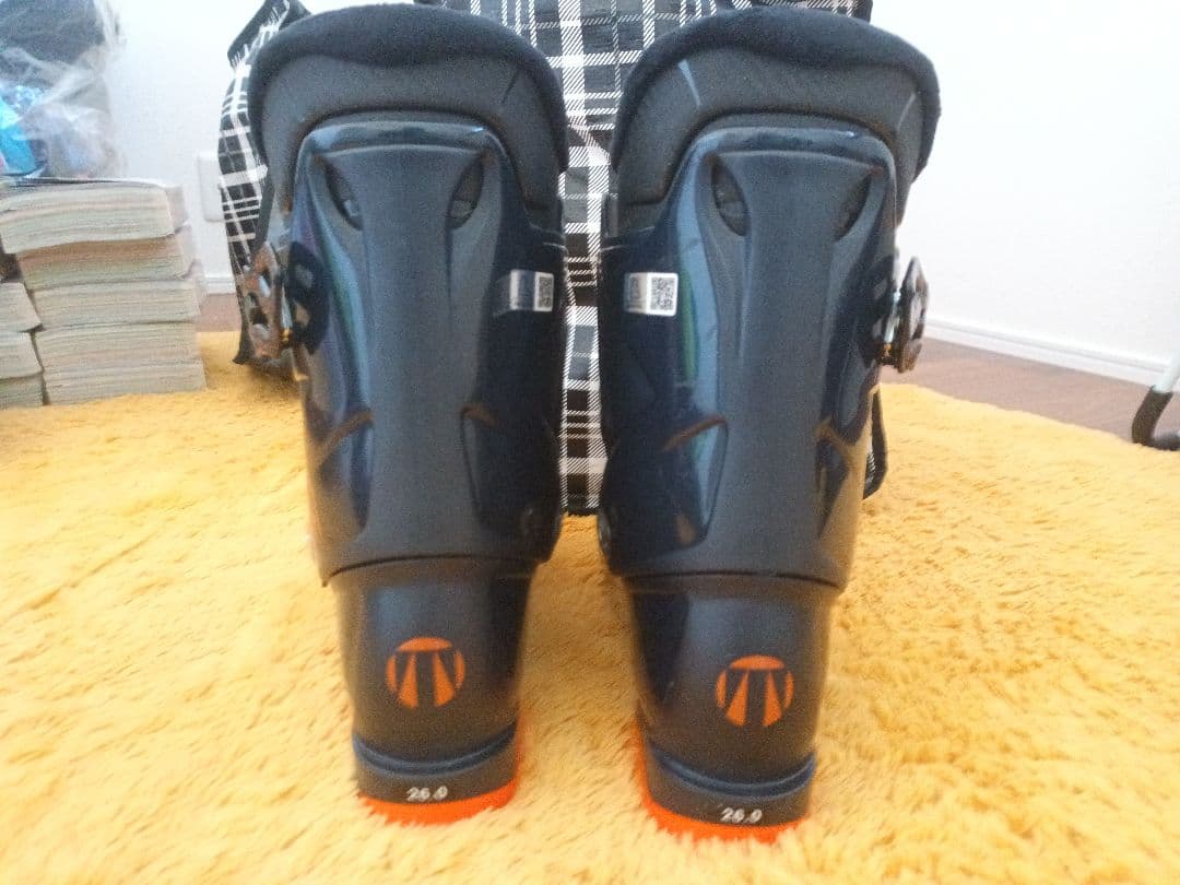 ジュニア　スキーブーツ　TECNICA JT3 26.0cm ①