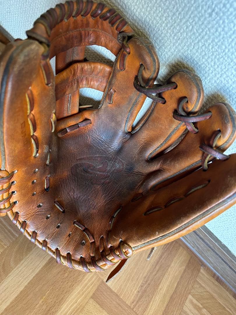 ドナイヤ　硬式グローブ　内野手用　山田哲人