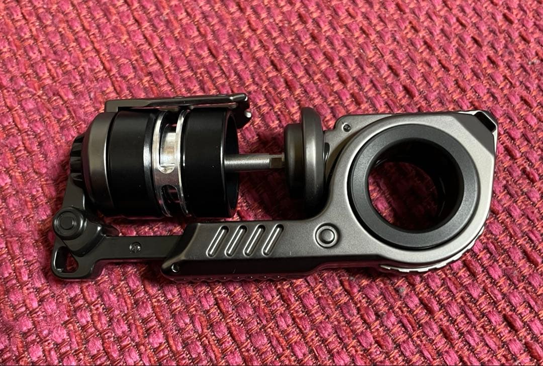 ぜ*う様 音叉内蔵 グレネード型 フィジェットトイ EDC ハンドスピナー　SS