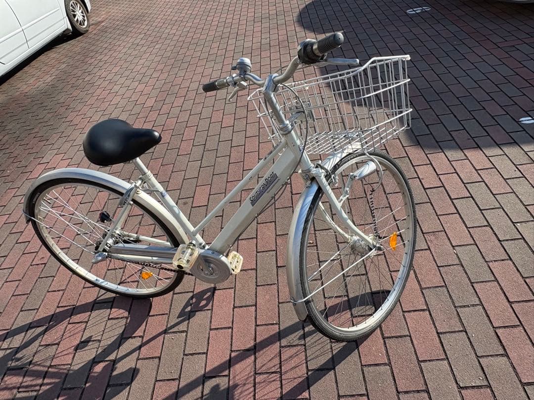 新品サドル/グリップ/ペダルの オートライト軽快車(27㌅)お届け出来ます。