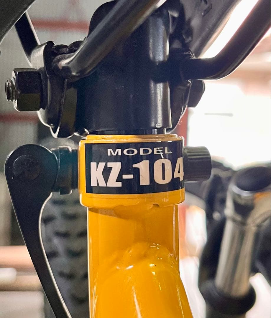 ③ KYUZO 折りたたみ自転車 26インチマウンテンバイク 変速 KZ-104