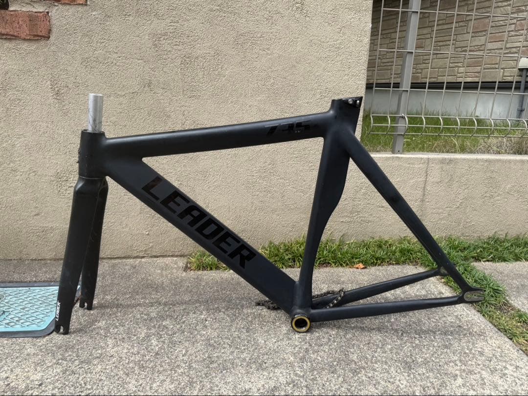 LEADER BIKE 735 フレームフォークセット
