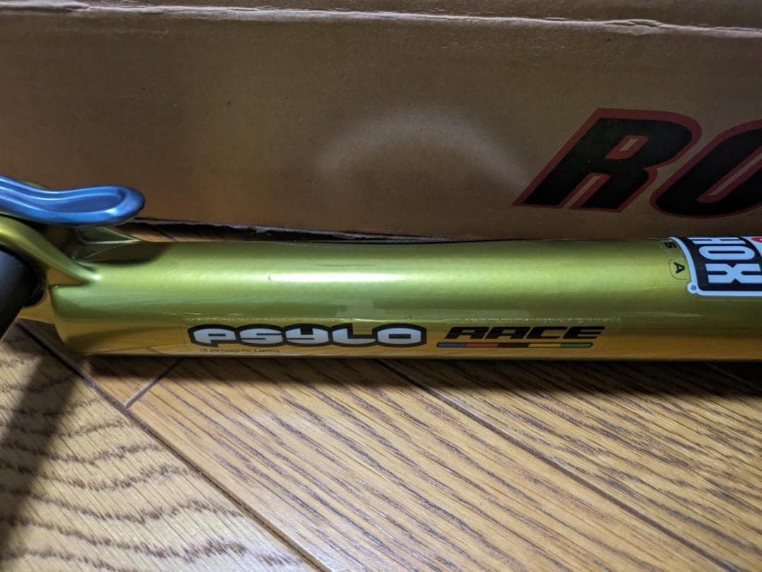★未使用品　ROCK SHOX- PSYLO-RACE