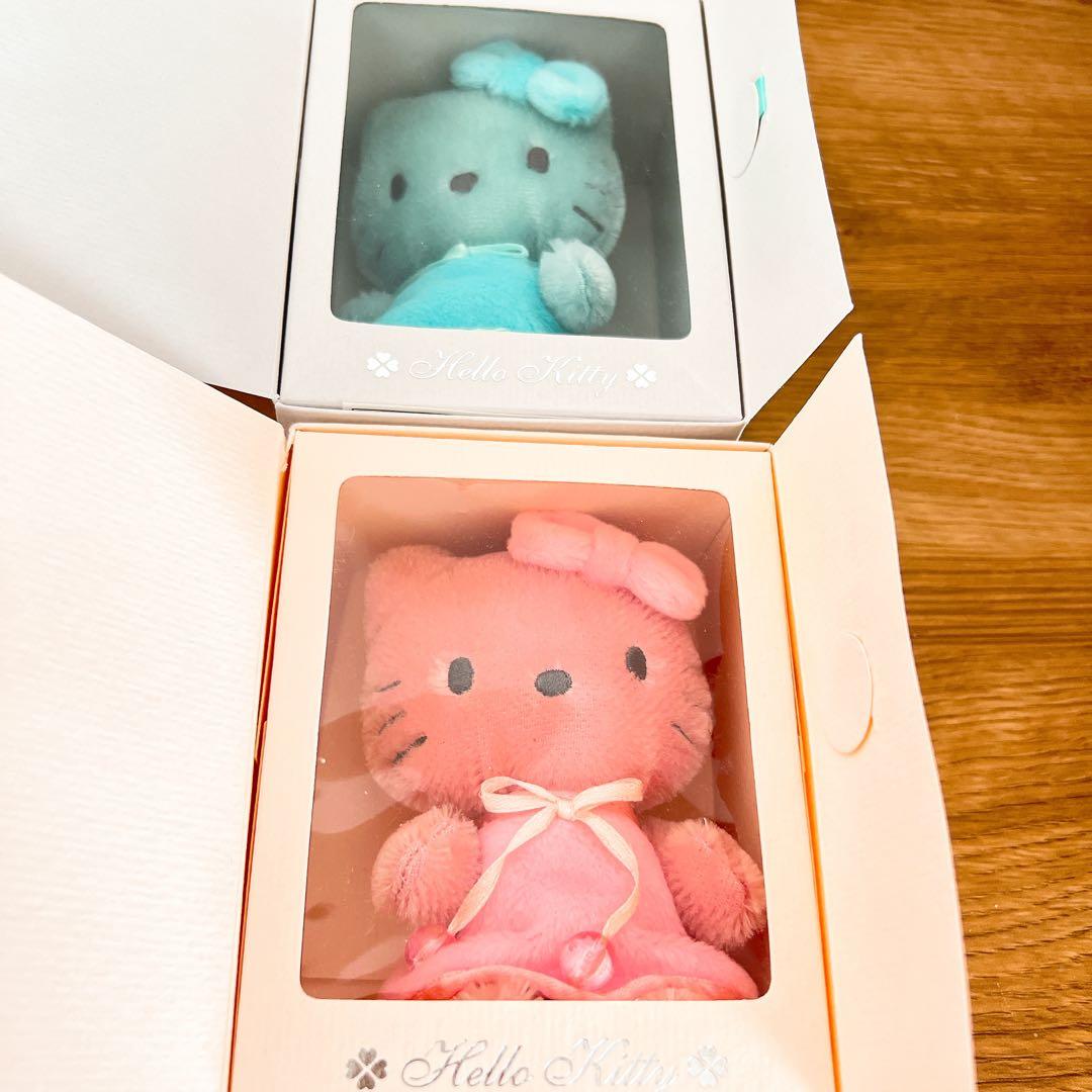 Sanrio ハローキティ　vivitix モヘアドール　ピンク　ブルー