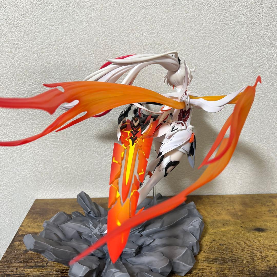 崩壊3rd キアナ 薪炎の律者 1/7スケールフィギュア