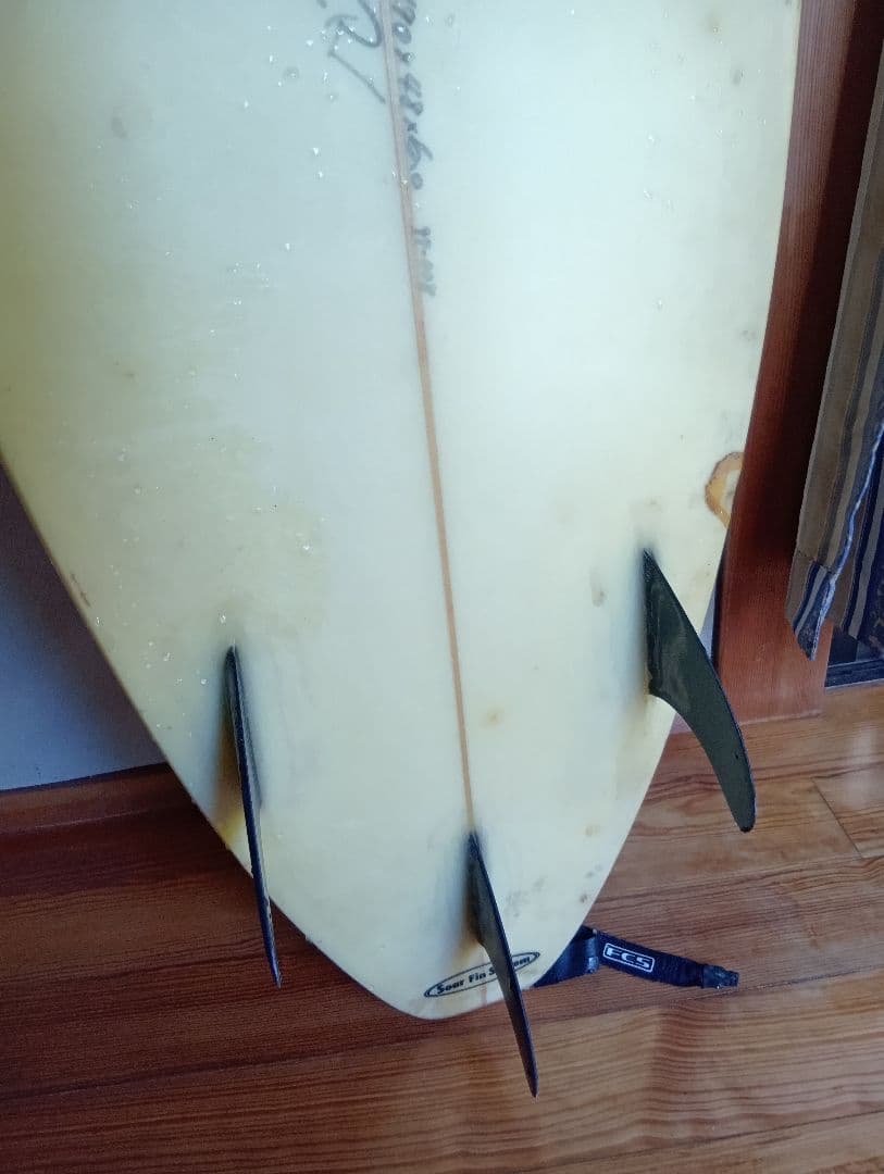 送料込みSOARサーフボード 190cmフィン付き