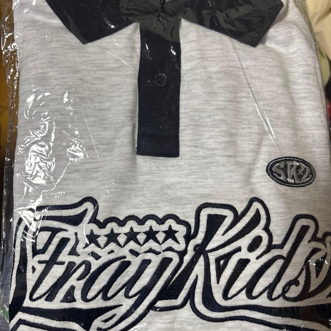 straykids 5star 公式グッズ　トレーナー　スキズ