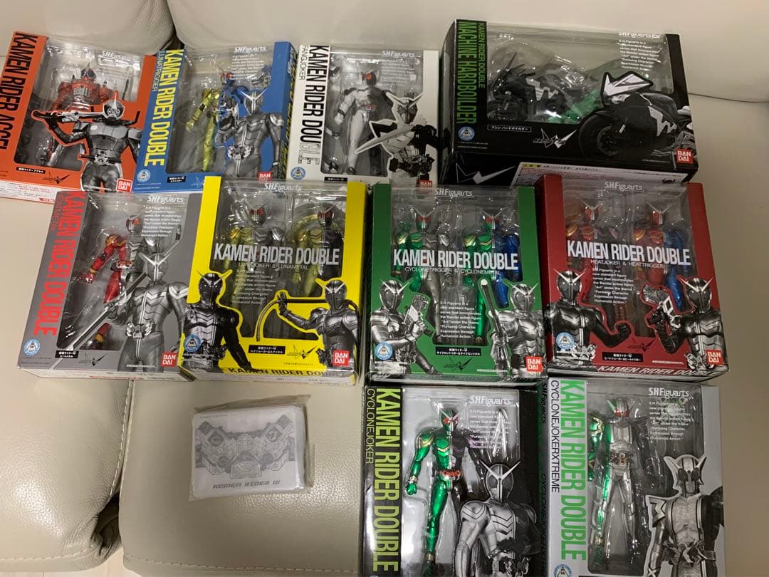 ＳＨフィギュアーツ　仮面ライダーW 32点セット