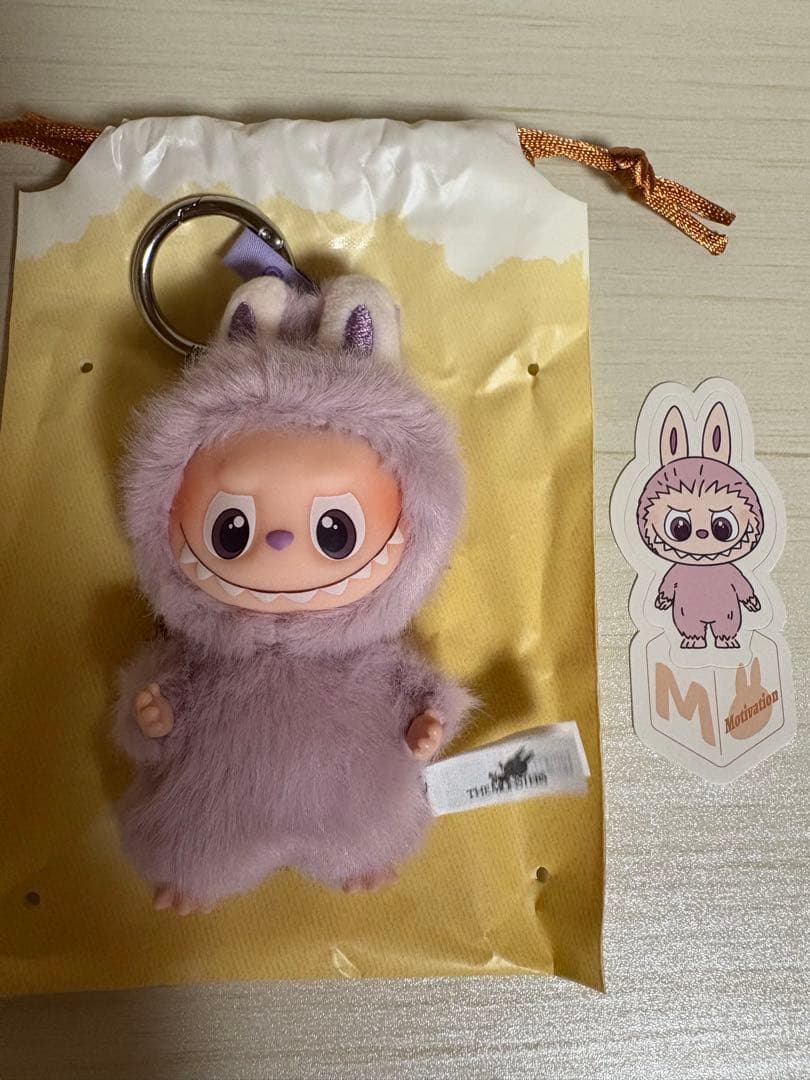 正規品 ラブブ PIN FOR LOVE イニシャル M