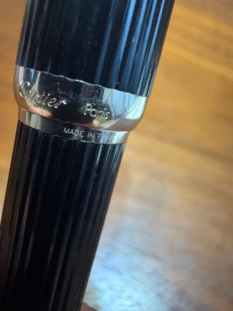 Cartier万年筆 ブラック　プラチナフィニッシュ