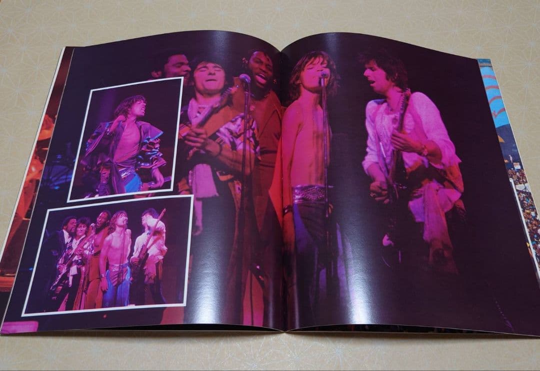 ローリングストーンズ　ツアーTシャツ　音楽雑誌　海外購入品　レア