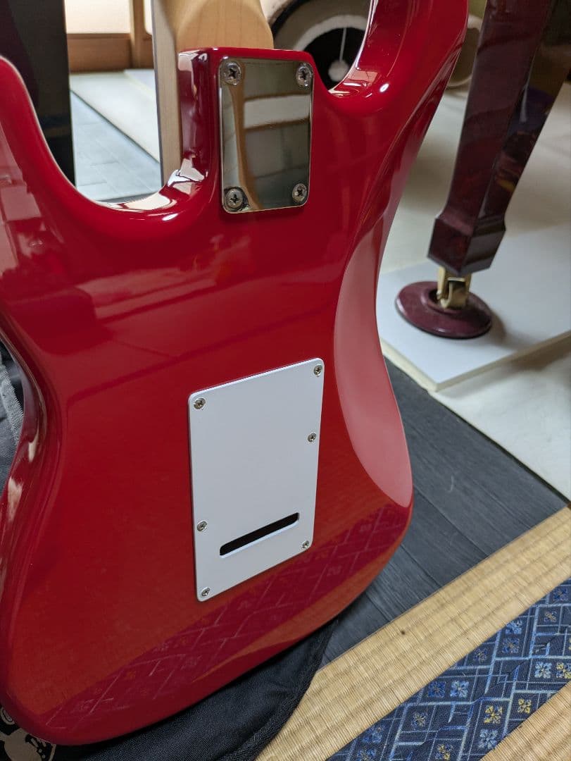 いたずらぐまのグルーミー　レッド エレキギター 　美品