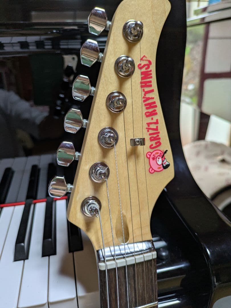 いたずらぐまのグルーミー　レッド エレキギター 　美品