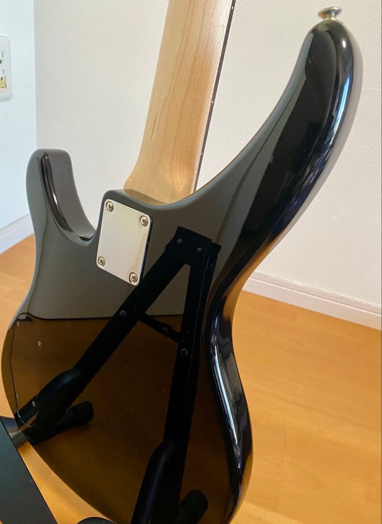 ベース YAMAHA 初心者 入門モデル ブラック スタンド付き