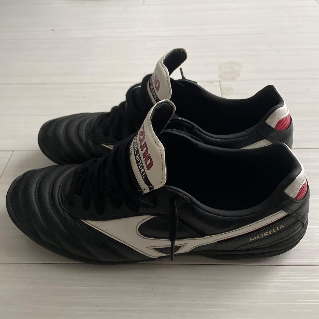 ミズノ モレリア トレーニングシューズ(ブラック)