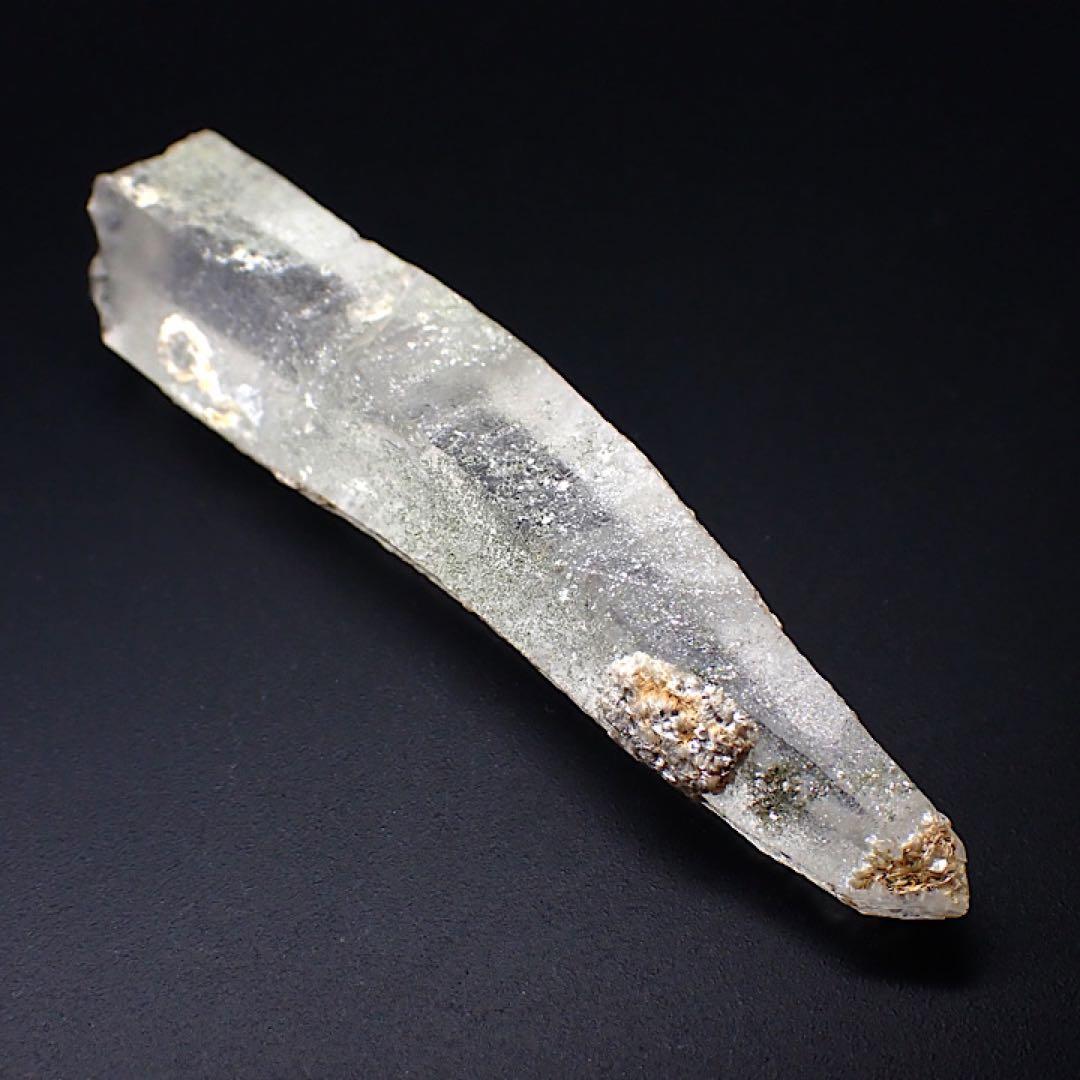 【ネパール産】クォーツ(テッシンハビット)