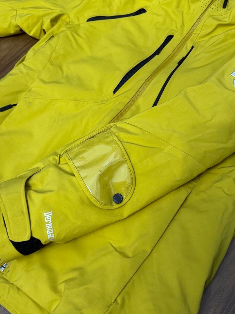 DESCENTE イエロー スキーウェア フード付き