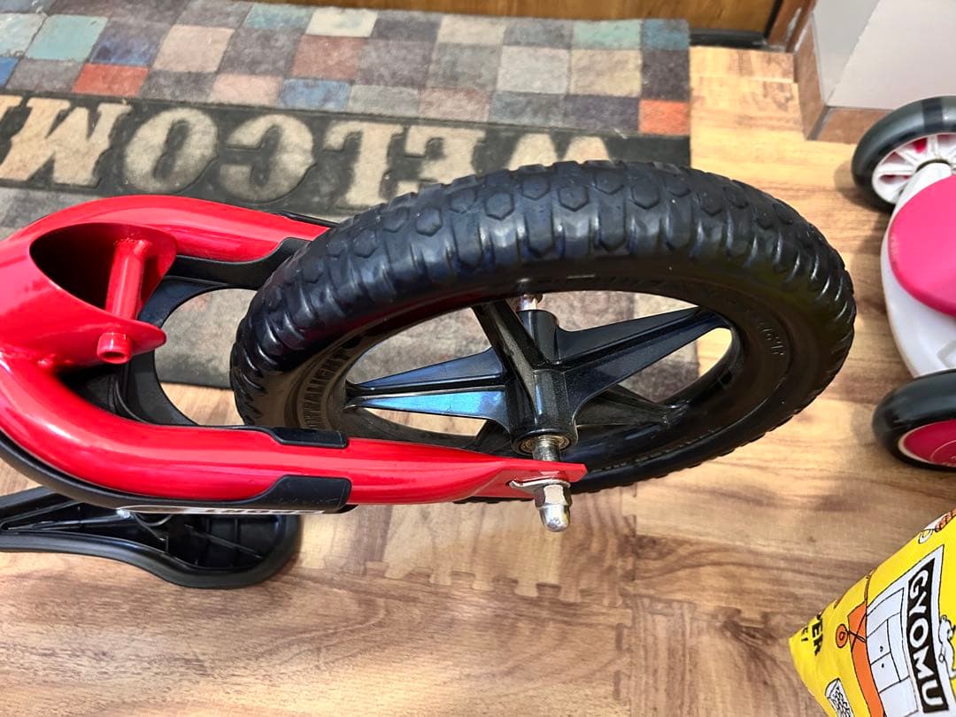 美品STRIDER バランスバイク レッド