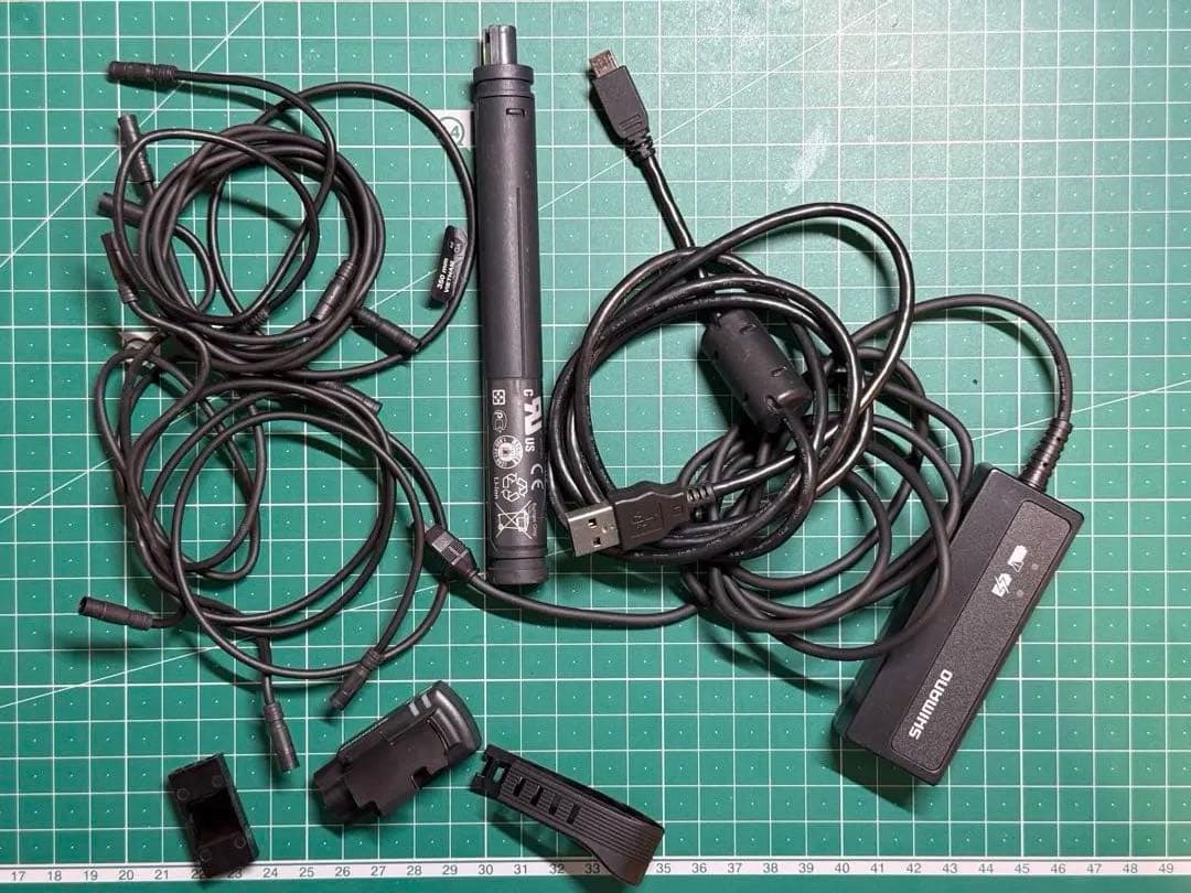 シマノ アルテグラ di2 r8070 油圧 ディスクブレーキ　コンポセット