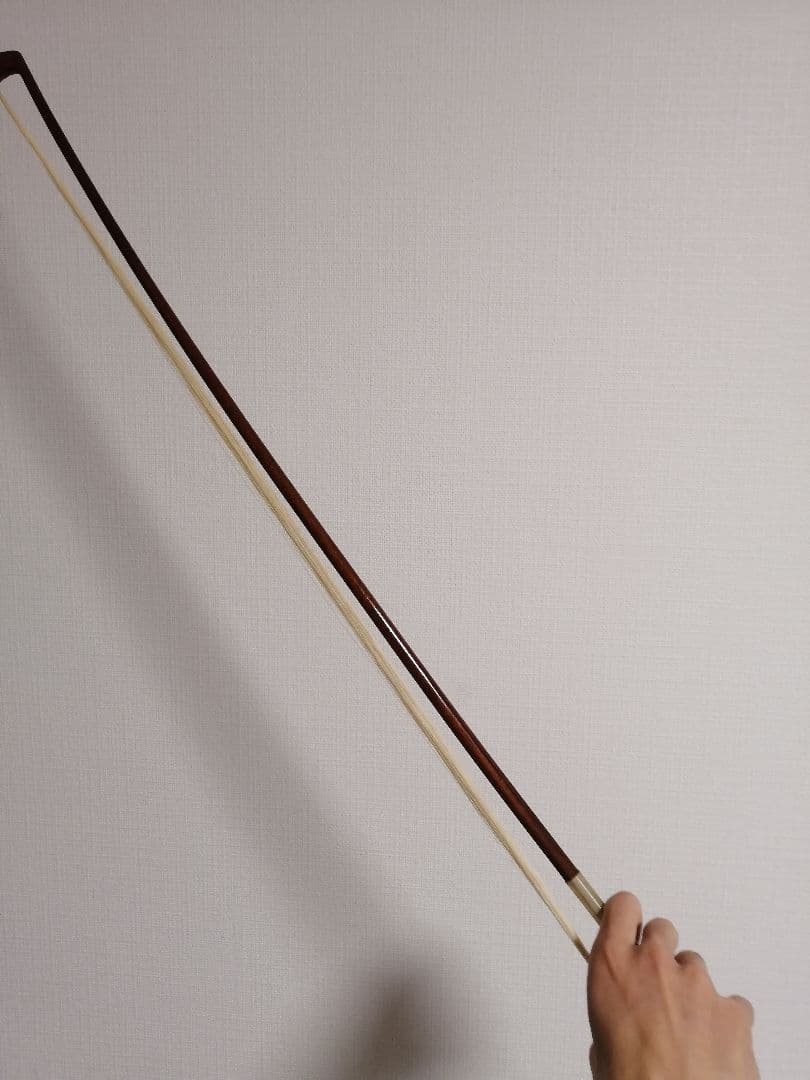 ヴァイオリン　弓　(a german violin bow)