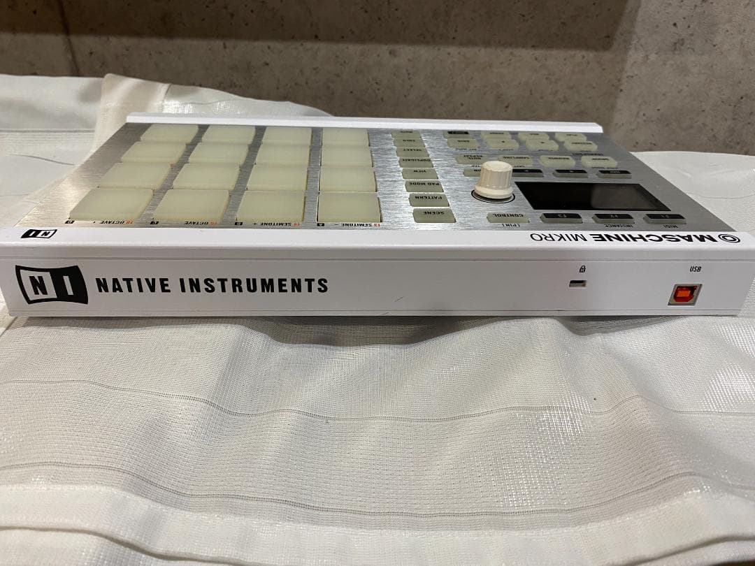 DJ機材 Native Instruments MASCHINE MIKRO MK2 ID