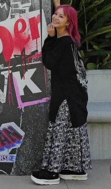 新品タグつき上下2点セットアップ　花柄スカート　花柄開襟シャツ　LiSA ROY