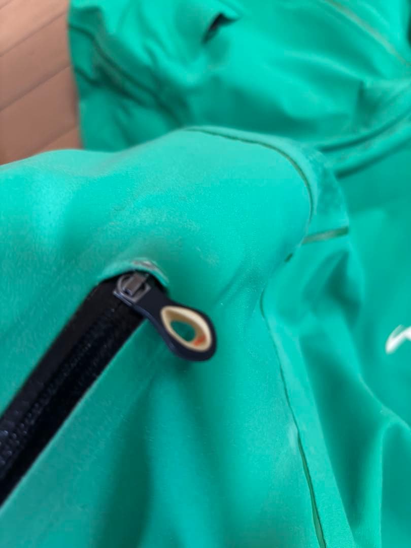 チユースKJUS　スキーウェア