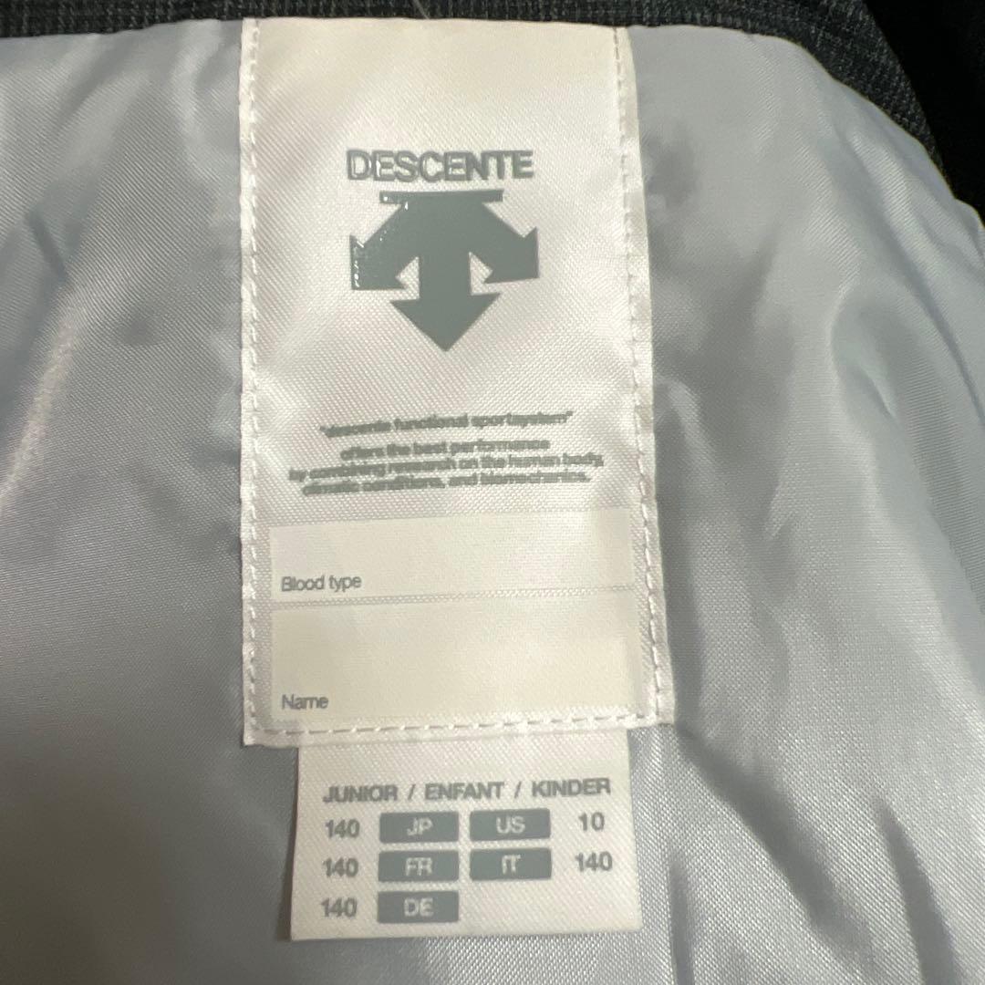 【ジュニア用】スキーウェア上下、ヘルメット、ゴーグル　3点セット