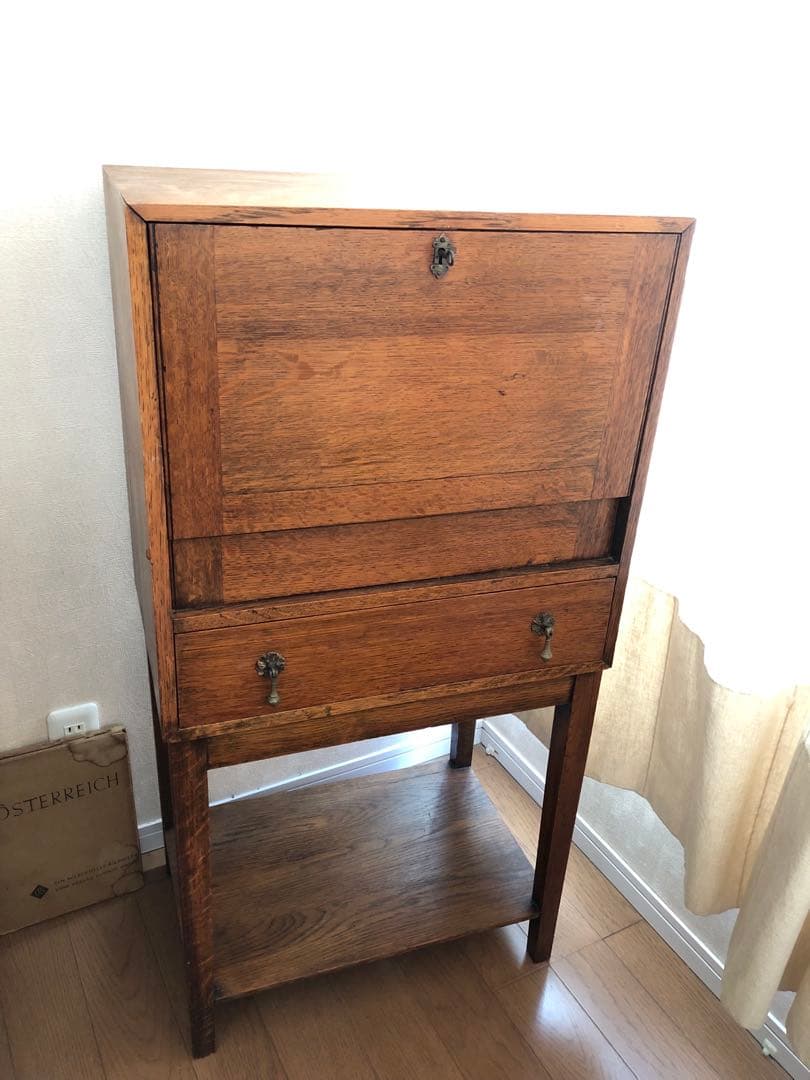 イギリス　アンティーク木製ライティングビューロー