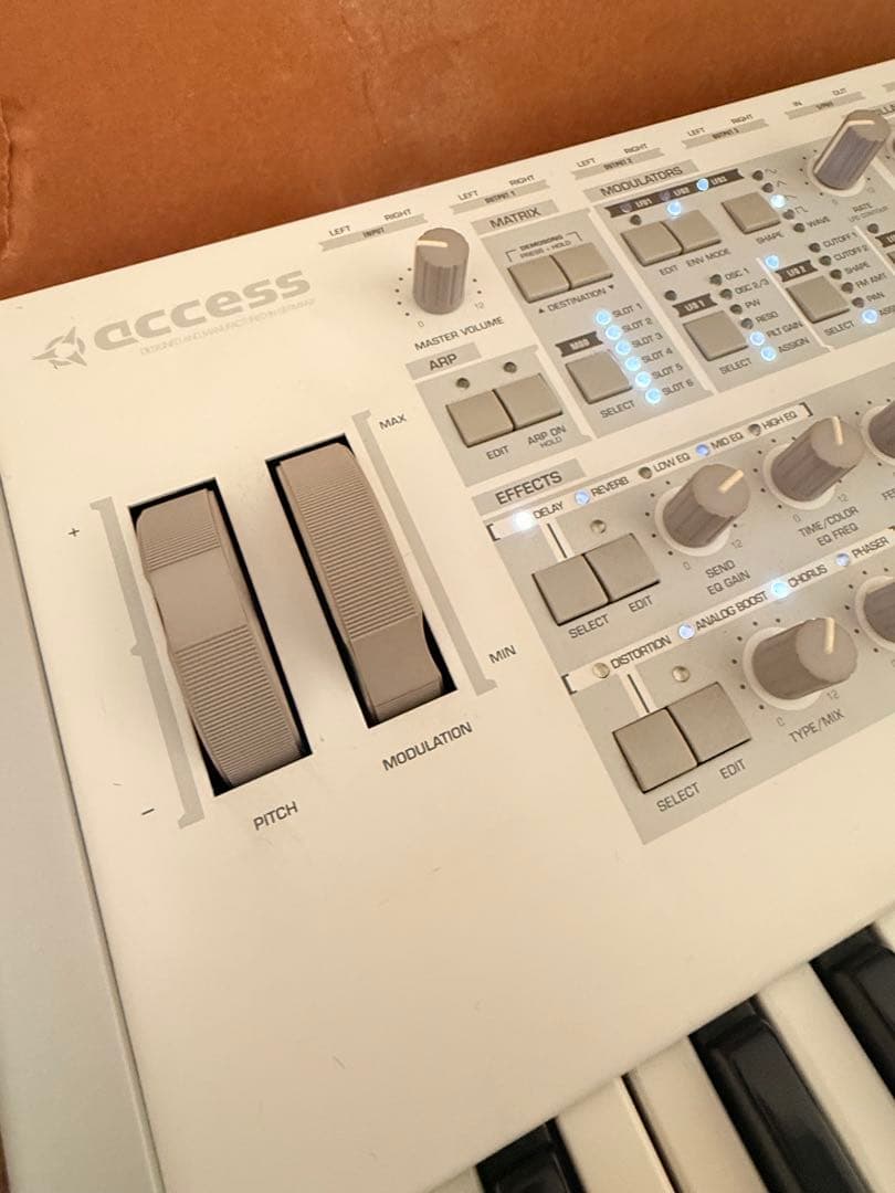 access Virus TI Polar　元箱あり　美品