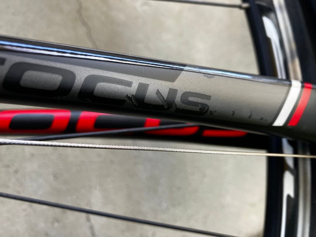 FOCUS イザルコマックス　リムブレーキモデル　ロードバイク