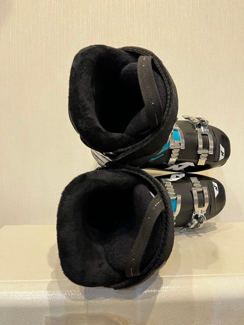 新品　ノルディカ(NORDICA) スキーブーツ 24.5cm バックルブーツ