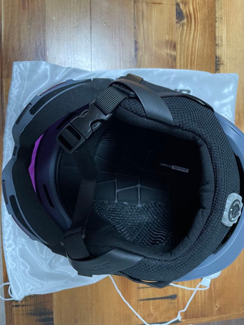 SALOMON OSMO SIGMAグレー （Ebony）スキー ヘルメット