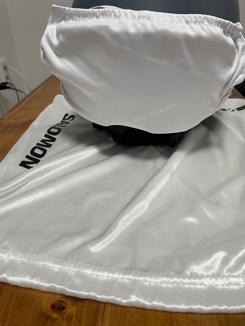 SALOMON OSMO SIGMAグレー （Ebony）スキー ヘルメット