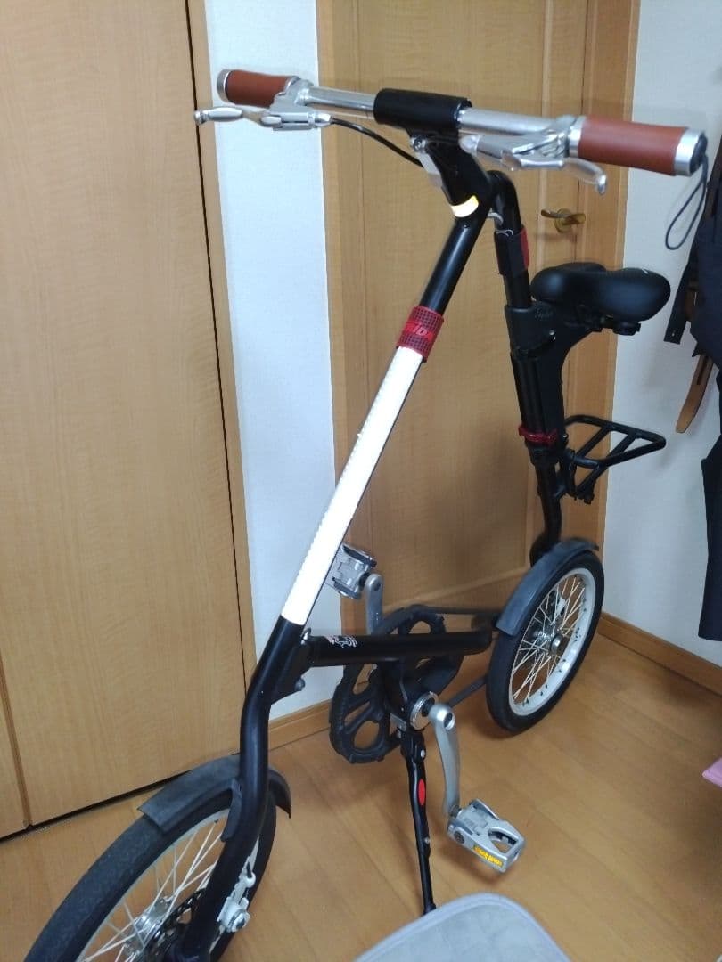 【引き取り限定】STRIDA 5.0 ブラック 16インチ 折りたたみ自転車
