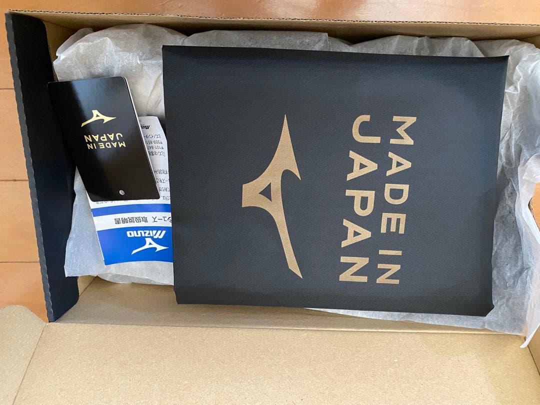 Mizuno サッカーシューズ ホワイト/レッド モレリアネオ4