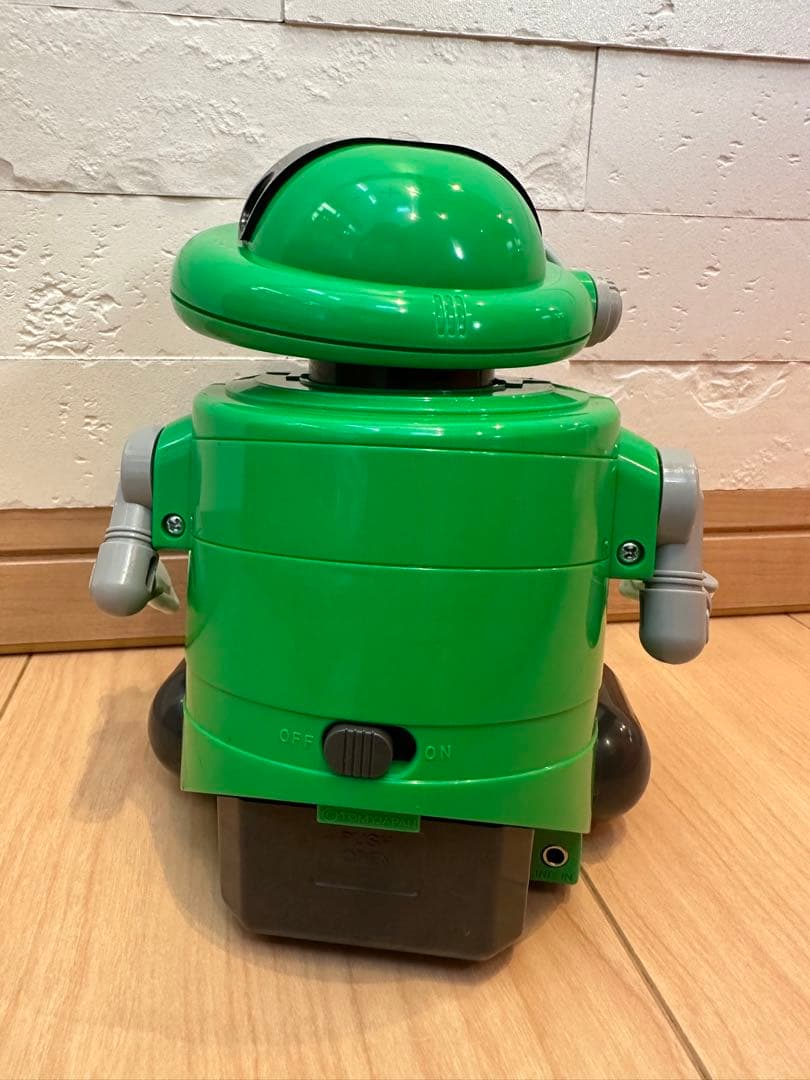 トミー おしゃべりラジオロボ しゃべろく　NTTコラボ　非売品　グリーン　緑