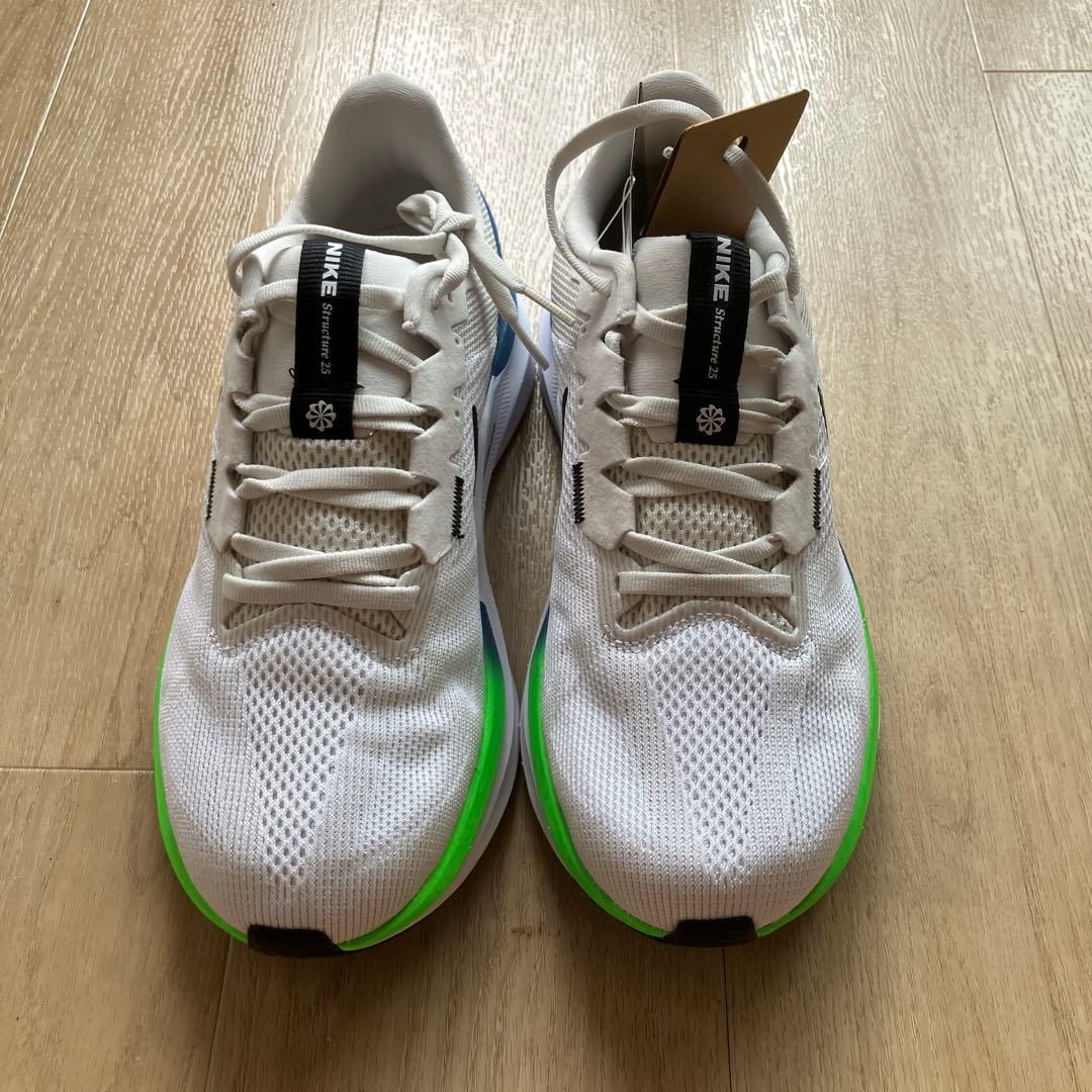 Nike ランニングシューズ エアズームストラクチャー25ワイド